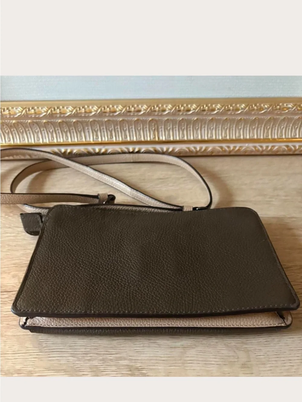 Coach Pebbled Leather Crossbody Wallet great condition